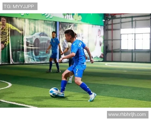 足球明星谢羽真人的传奇人生与绿茵场上的辉煌成就揭秘